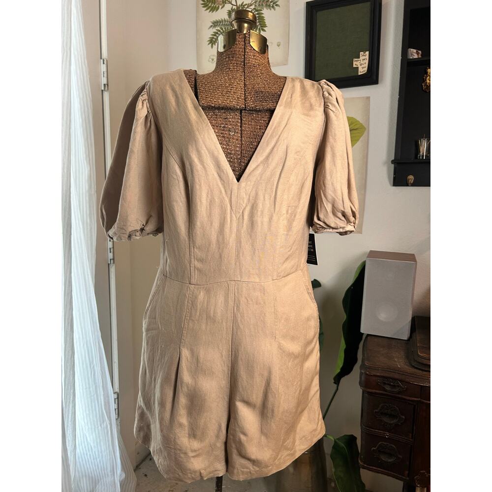 Express Womens Medium Tan Linen Blend Romper Puff Sleeve Old Money Minimalist